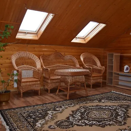 Karpatskyi Maetok Πανσιόν *